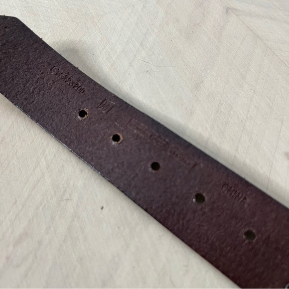 Fossil Brown Leather Decorative Stitch Pattern and Square Silver Buckle M - Picture 7 of 8
